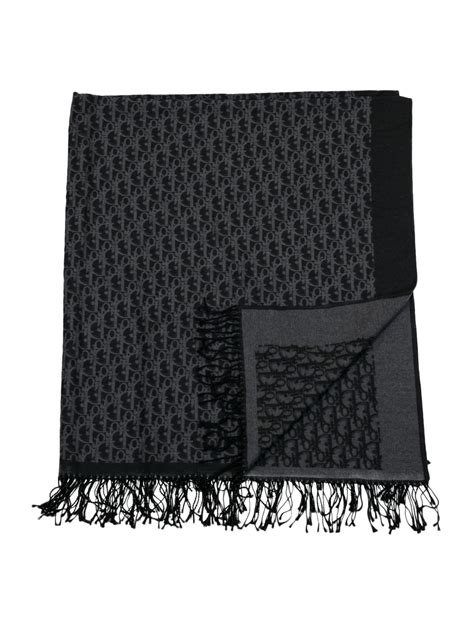 christian dior throw blanket black.